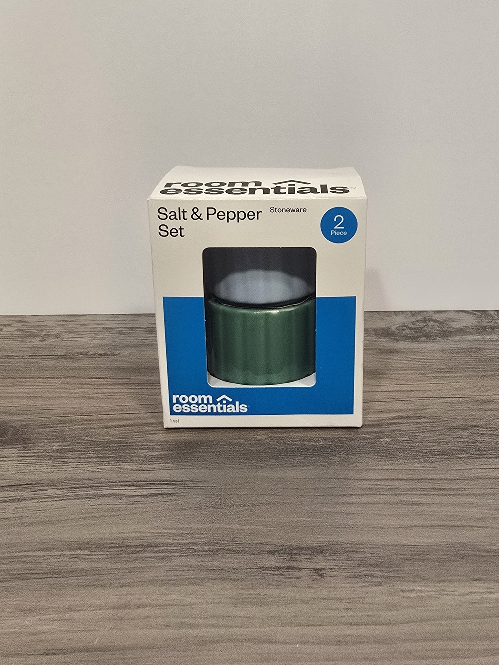 Room Essentials Green Stoneware Salt & Pepper Set
